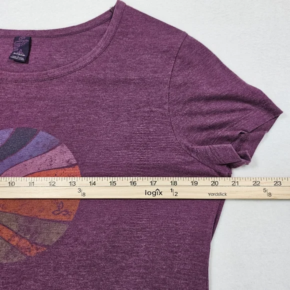 ​Prana Mountain Sunset Graphic T-Shirt Purple Heathered Hiking Tee Size Large - Picture 4 of 5